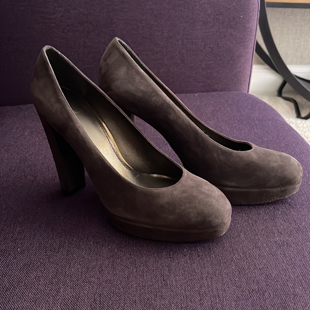 NWT Stuart Weitzman brownish gray pumps